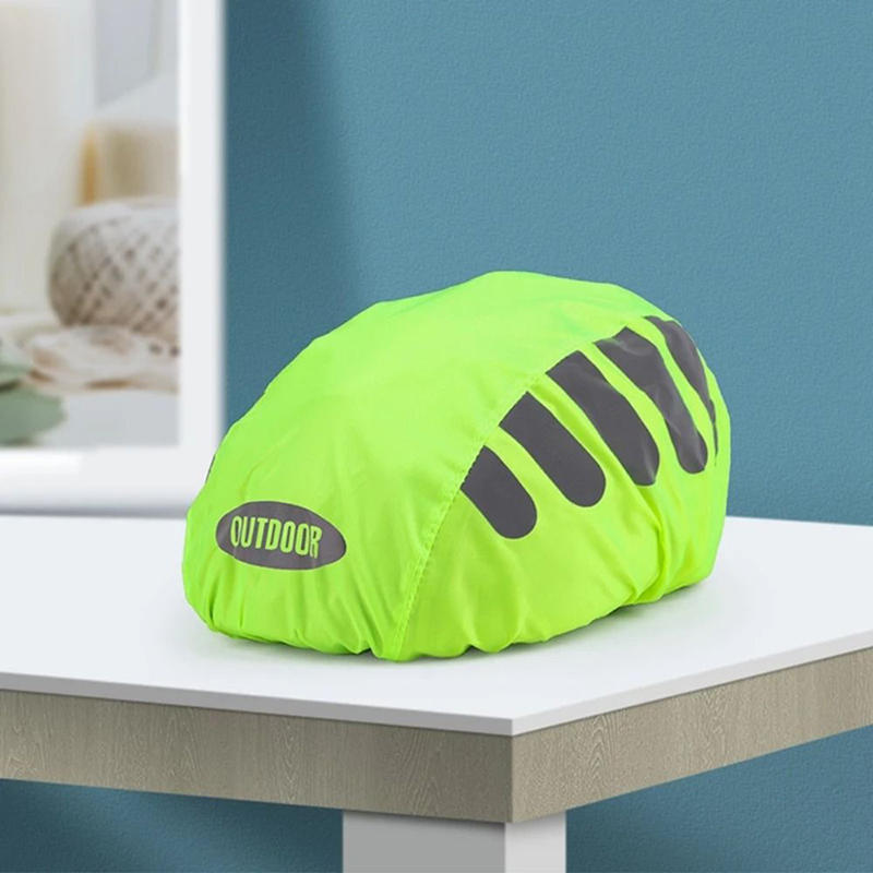 Cycling Visibility Gear - 반사 스트립이 있는 자전거 헬멧 레인